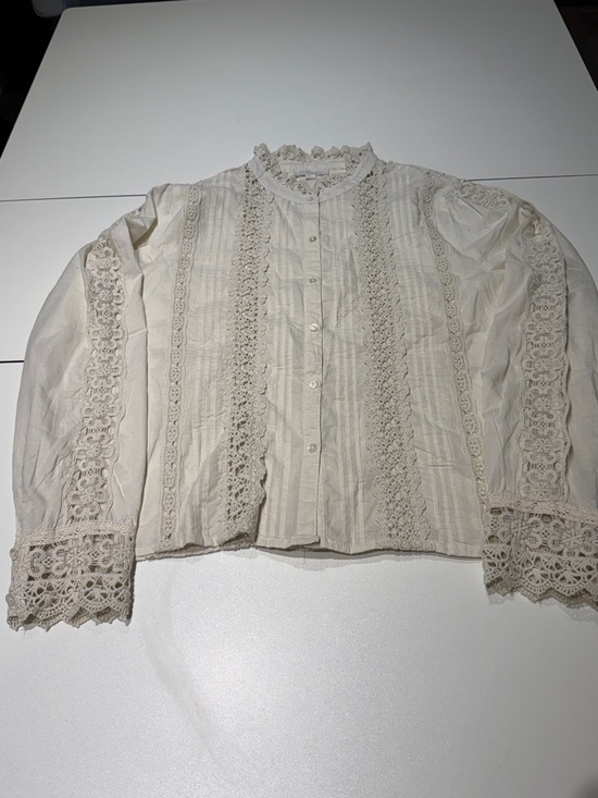 Jennifer & Grace Tops - Ivory Lace-Trim Button Front Blouse L